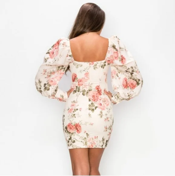 Romantic Floral Sweetheart Puff Sleeve Bodycon Mini Dress Medium Valentines NWOT - Picture 13 of 16